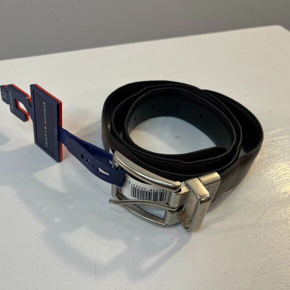 Tommy Hilfiger Men's Dress Reversible Belt with Polished Nickel Buckle - Size 32 - Picture 2 of 5
